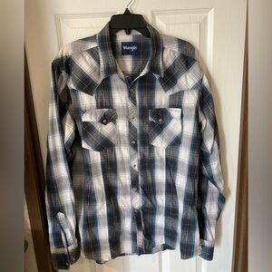 Wrangler Men's Casual Navy and White Plaid Shirt pearl snap long sleeve medium